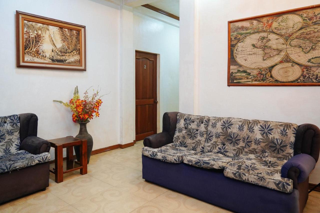 C Star Travellers Inn Oslob Ngoại thất bức ảnh