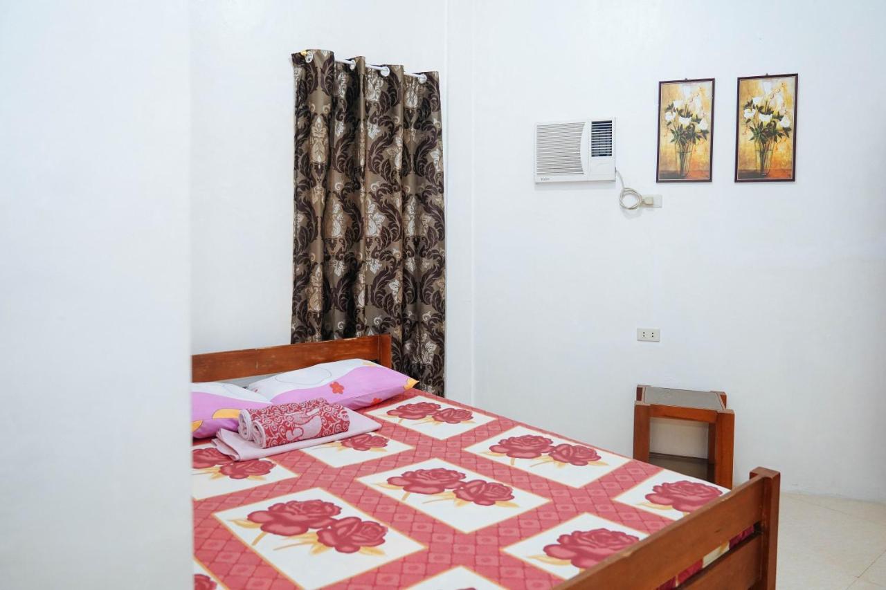 C Star Travellers Inn Oslob Ngoại thất bức ảnh