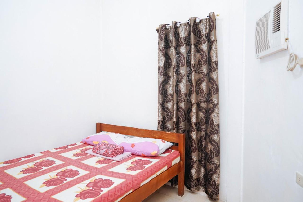 C Star Travellers Inn Oslob Ngoại thất bức ảnh